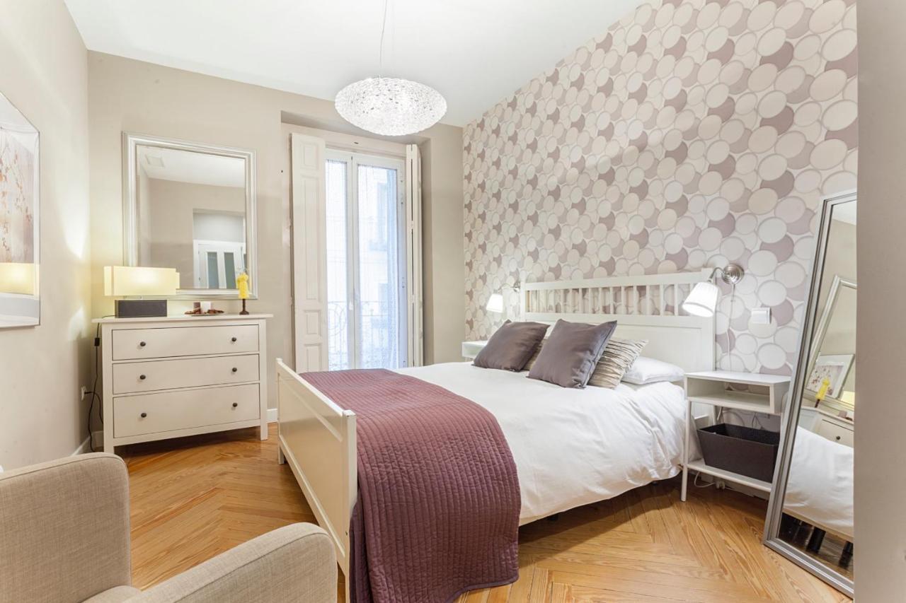 Apartamento Prado III En Madrid Luaran gambar